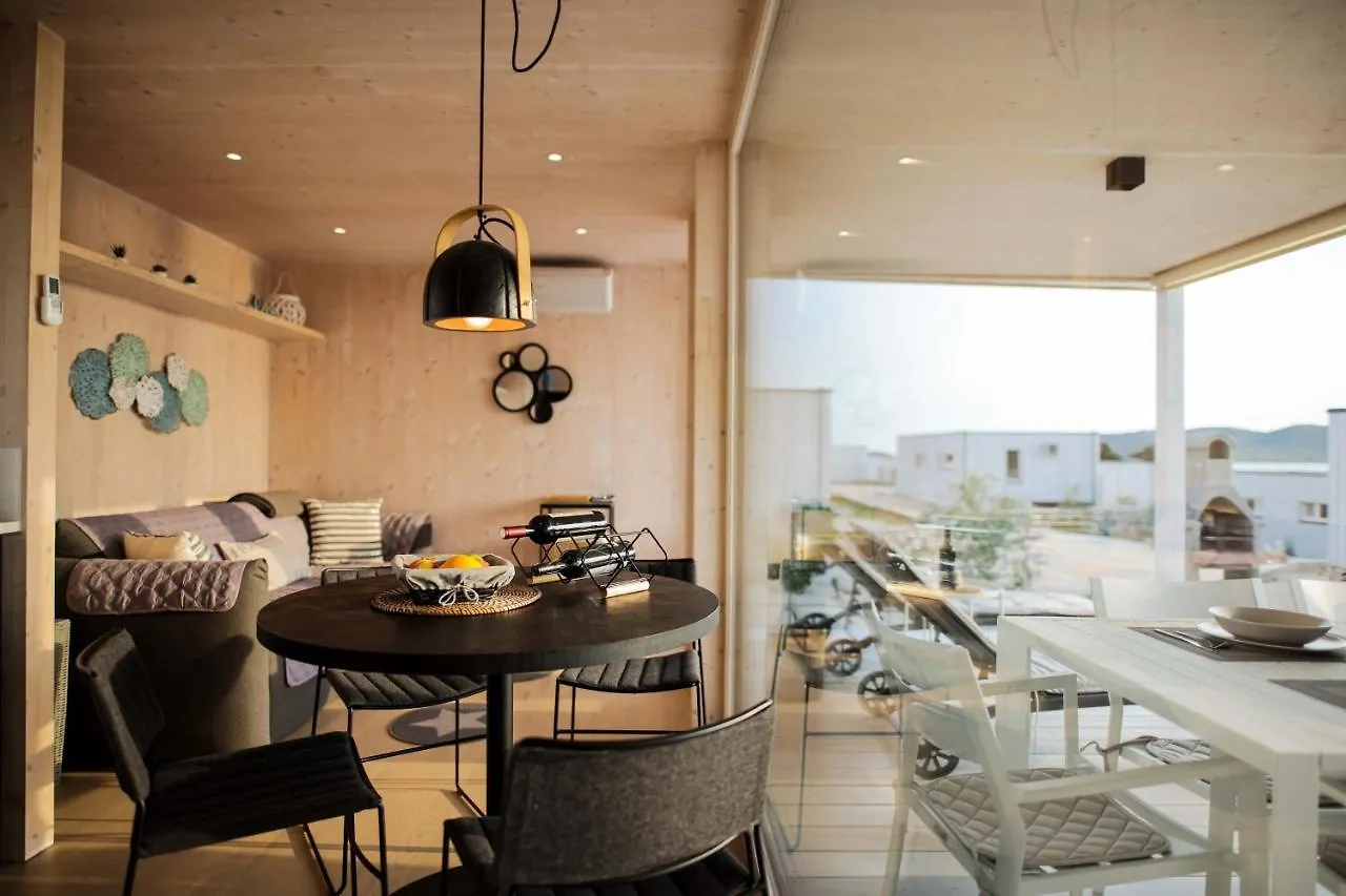 Buqez Eco Resort - Beach Villa 3 - Seaview Drage