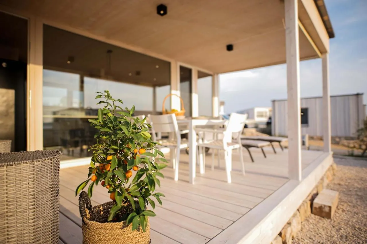 Buqez Eco Resort - Beach Villa 3 - Seaview Drage