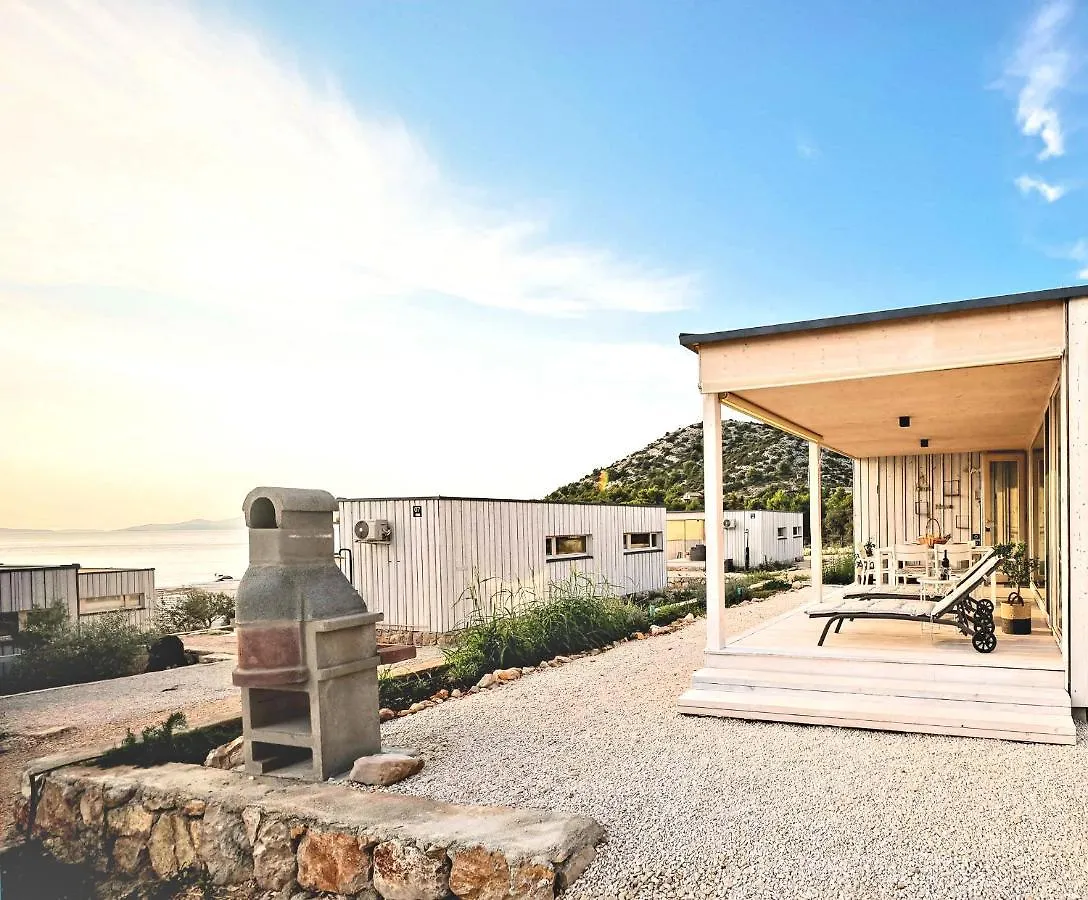 Buqez Eco Resort - Beach Villa 3 - Seaview Drage